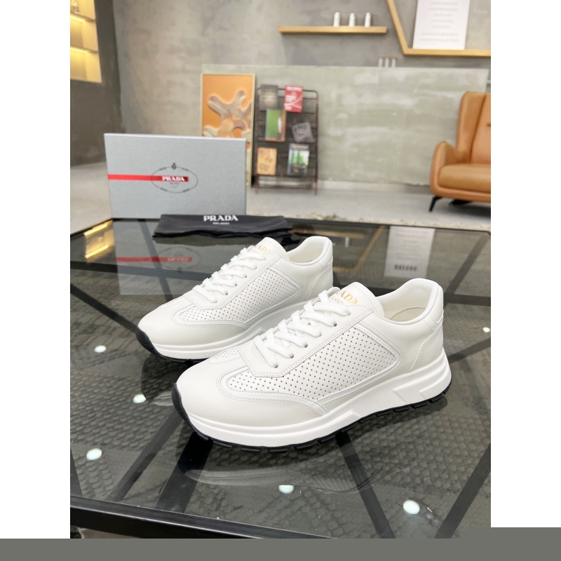 Pra*a casual shoes